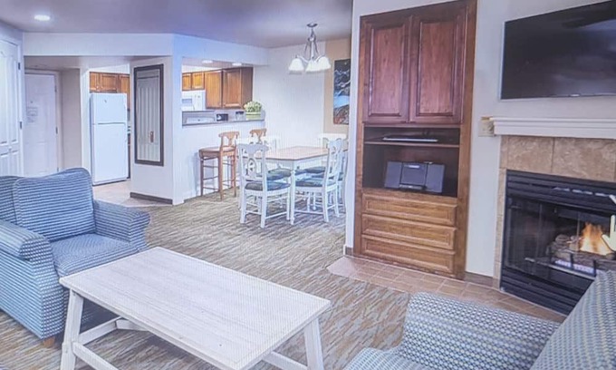 Round Hill Village Apartment | Cozy spacious 3-bedroom apt sleeps8 in Zephyr Cove with Wi-Fi, fitness room