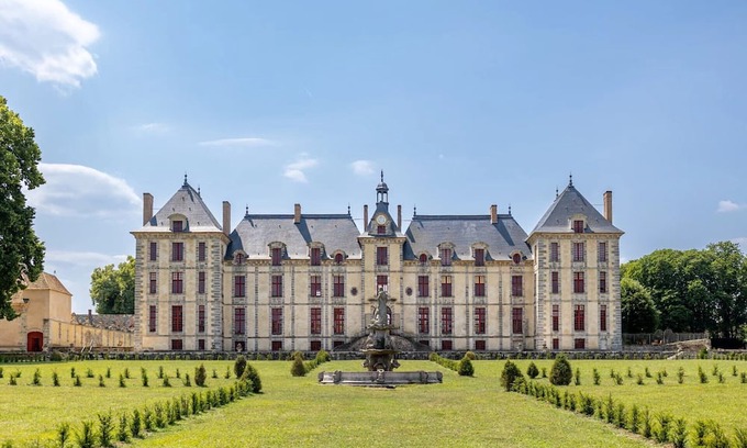 Bouray-sur-Juine Villa | Magnifique château du XVIIe siècle
