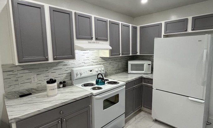 Augusta House | Nwely Renovated Home close by Hospitals and Augusta Nationals Golf Course