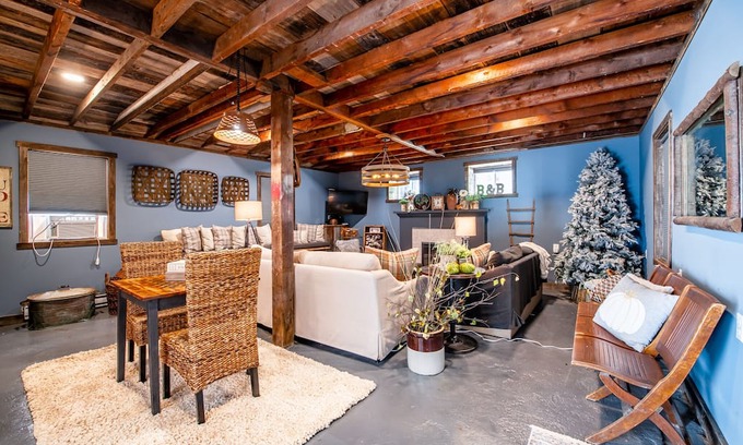 Lake Placid House | Cascade Farmhouse| Lake Placid!