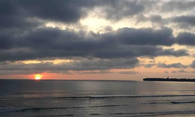 Lahinch Apartment | Loft Apartment with private south facing terrace in centre of Lahinch.