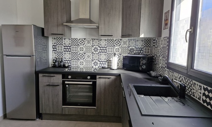 Nissan-lez-Enserune Villa | Jolie Villa à Proximité du Canal du Midi et de la Méditerrané