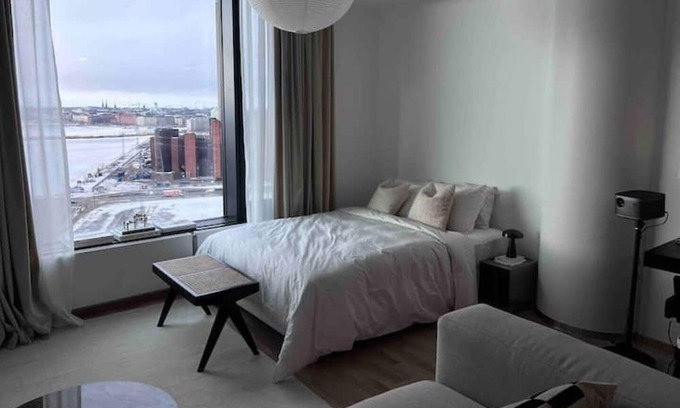 Kallio Apartment | Modern, stylish 14th floor studio