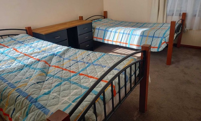 Geelong West House | Cosy apartment located close to shops, restaurants and Geelong CBD