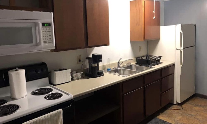 Island Falls Apartment | Island Falls Intown. Just off I-95. Gas/Grocery/Lounge nearby