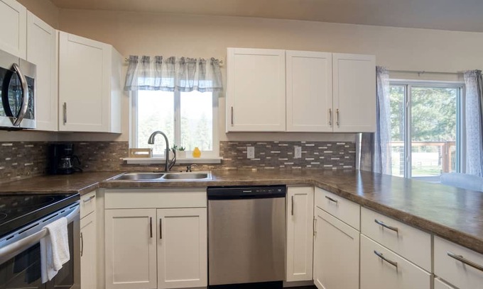 Kila House | Charming 2 Bedroom Home 10 Minutes from Kalispell