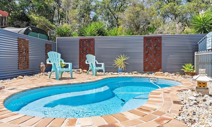 Pelican House | Serene Family Paradise