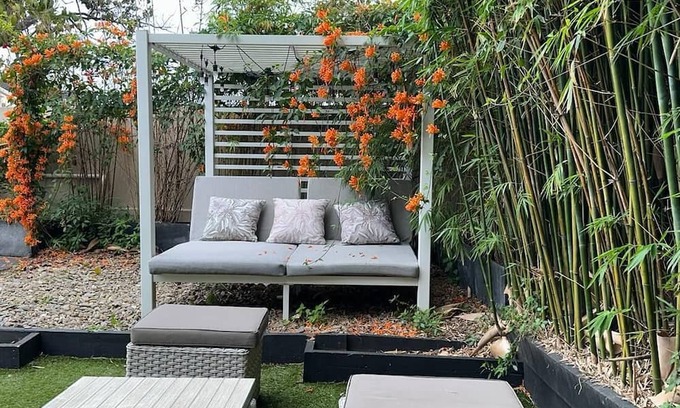 Drummoyne House | luxury entertainer's mansion close to water