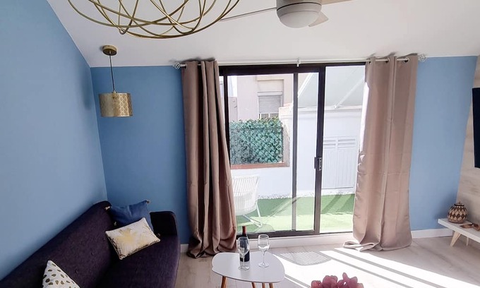 Santa Cruz de Tenerife Apartment | Relaxing terrace in the center, you can visit the island and strolling the city.