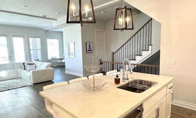 Memorial House | A Hideaway in Houston