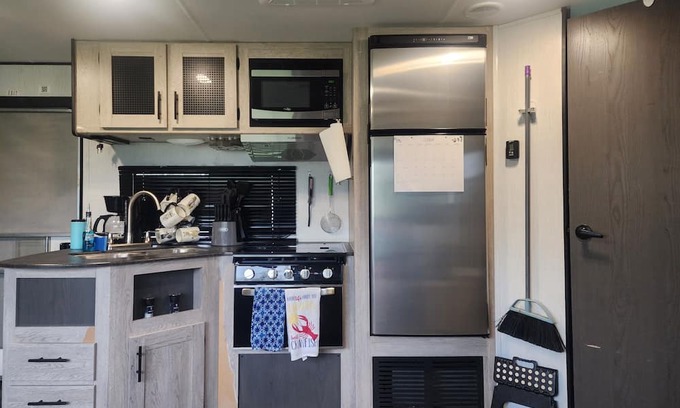 Burnet House | Cozy RV just outside of town