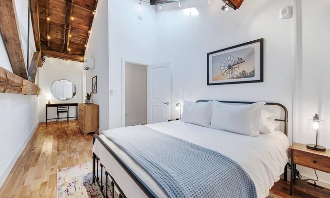 Wilson Apartment | The Whirlistay- family friendly, downtown Wilson, next to the whirligigs!
