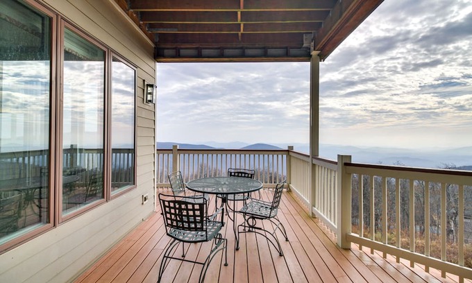 Chestnut Springs Condo | Massies Mill Condo: Mountain Views in Wintergreen!