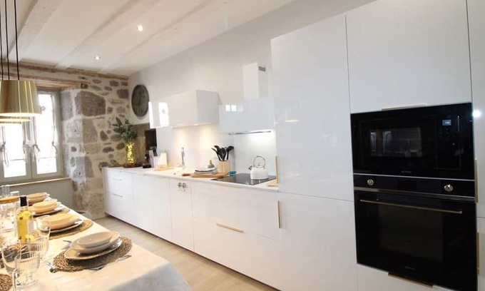 Thiezac Cottage | Gite Thiézac, 4 bedrooms, 9 persons