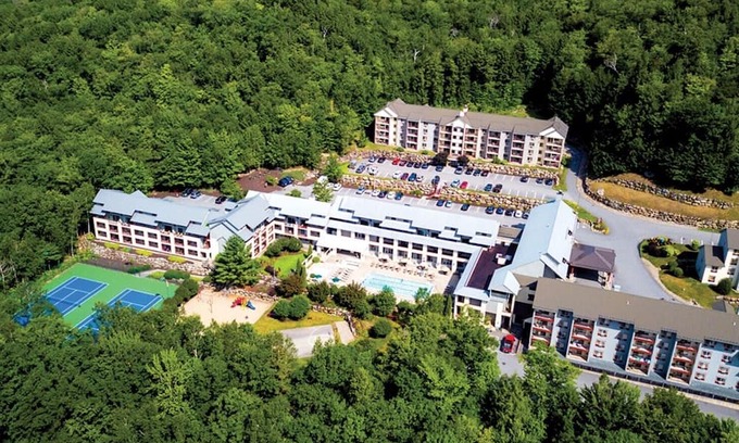 Lincoln Resort | New Year at LOON Mtn - 1Bdrm Suite, InnSeason Resorts Pollard Brook, Lincoln, NH
