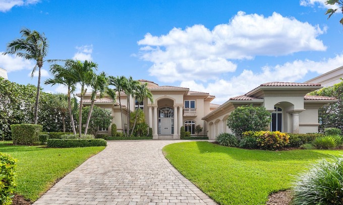 Ocean Ridge House | Live a luxury lifestyle at this stunning Ocean Front Estate in Ocean Ridge FL.