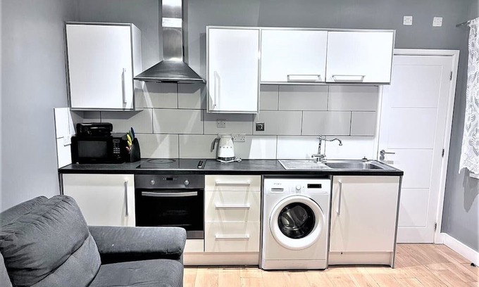 High Wycombe Apartment | Remarkable 1-Bed Apartment in High Wycombe