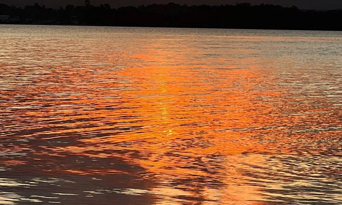 Brightwaters House | Bright Waterviews - Five bedroom home with views