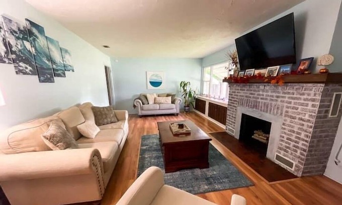 Vero Beach Apartment | 4 Bedroom 756235 by Houzlet