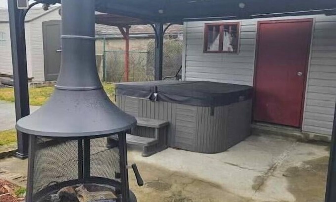 Fort Erie House | Relax and Reconnect