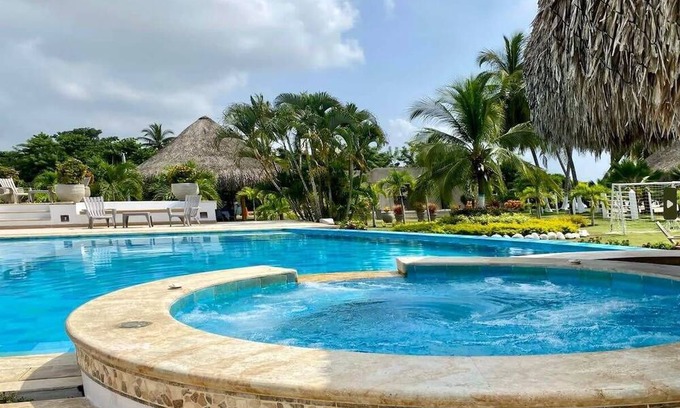 Bocachica House | w*| Amazing 5BR House w/ Ocean View n AC in CTG