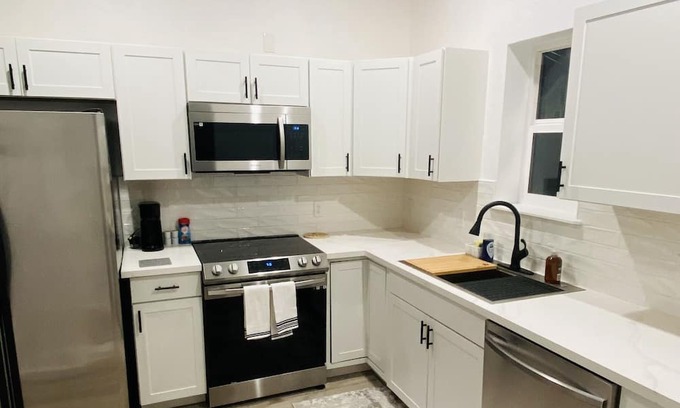 Kellogg House | Cozy retreat near Silver Mountain Resort and Waterpark w/covered parking!