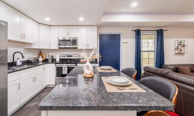 Marietta Apartment | Pearl near KSU