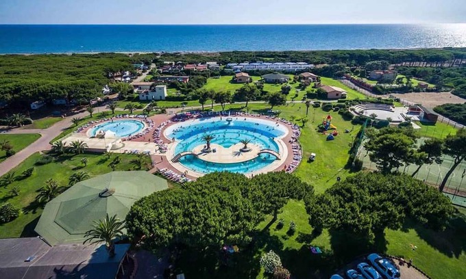 Marina di Montalto Apartment | Holiday apartment with pool, slides and sports facilities