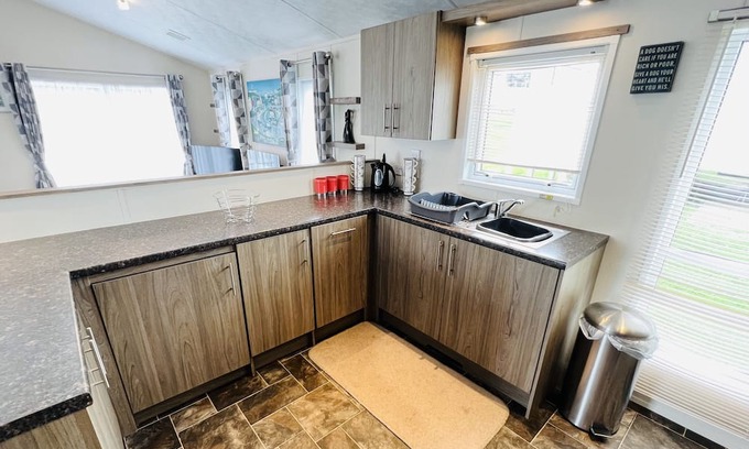 Ryde Cabin | 2 Bedroom Accessible Lodge TH45, Nodes Point, Isle of Wight, Dog Friendly