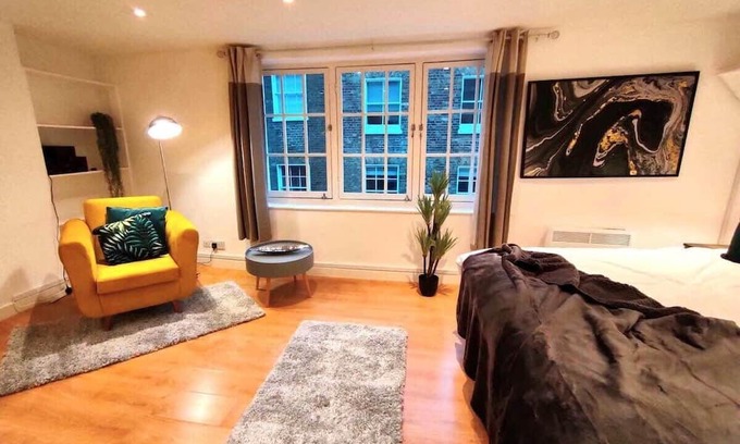 London City Centre Apartment | Livestay Studio Apartment on Covent Garden*3