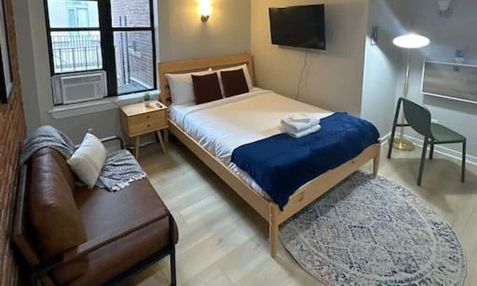 Columbus Apartment | Delightful Back Bay Studio