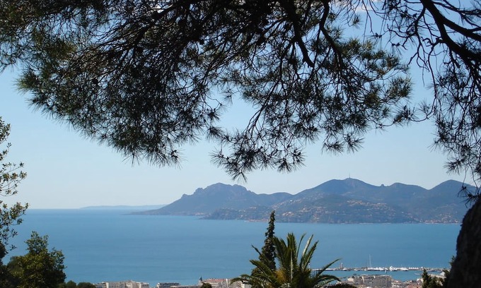 Saint-Jean Villa | Large Provençal villa close to Cannes and beaches