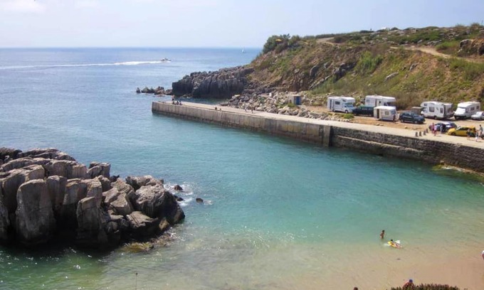 Peniche de Cima House | Homerez - Amazing house for 4 ppl. with terrace at Peniche