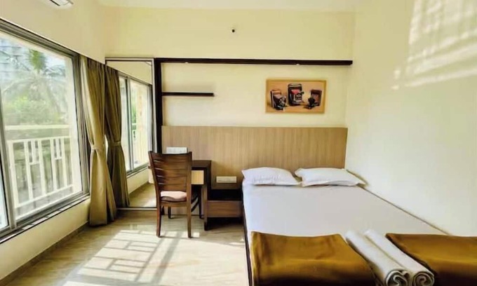 Kandivali East Apartment | 1BHK suite by THE BNB STAY at Malad West