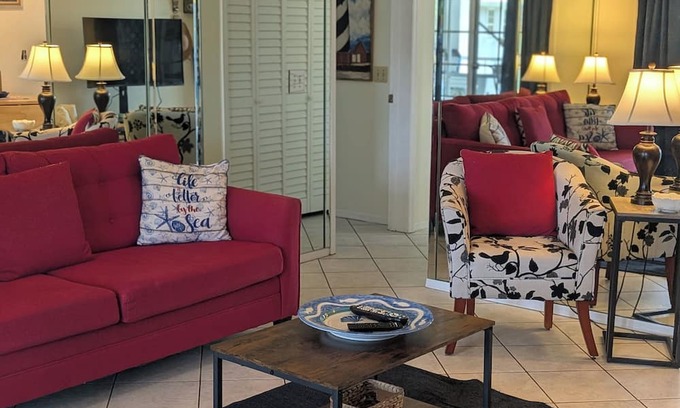 Lutz Condo | The Lighthouse 1 bedroom Pet friendly