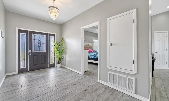 Riviera House | Soothing 3-bedroom house with AC in Riviera