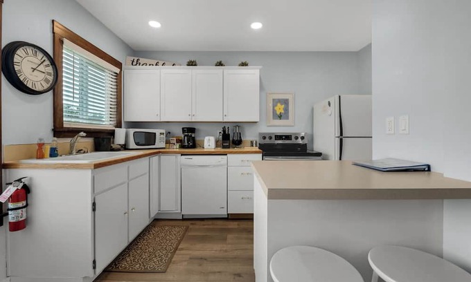 Seaside Cottage | The Tides by the Sea - Entire rental unit in Seaside, Oregon, United States