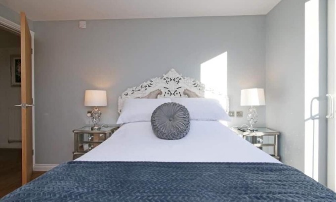 York Apartment | Spacious Modern Apartments with Private Balcony & Stunning Views