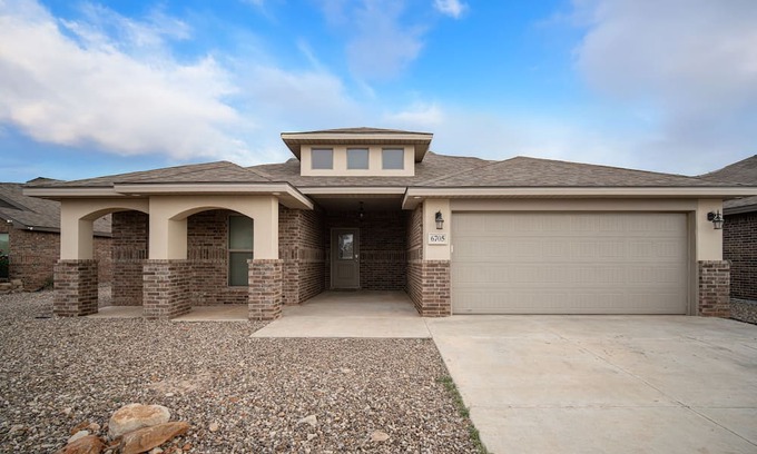 Midland House | Superb 4-bedroom house in Midland