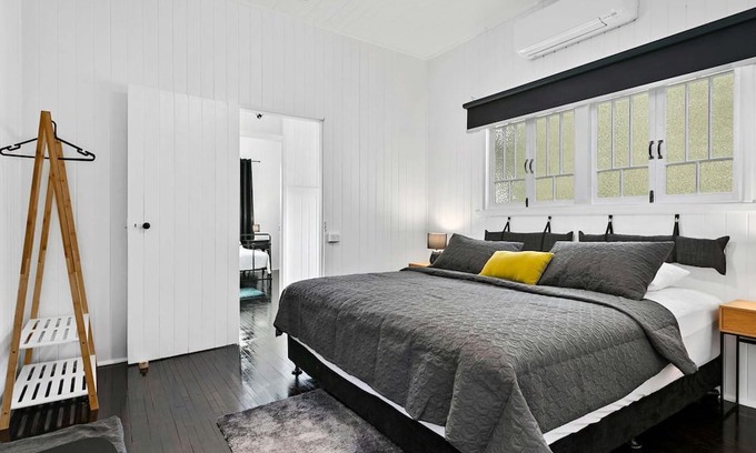 Maryborough House | Welcome to Retro on walker