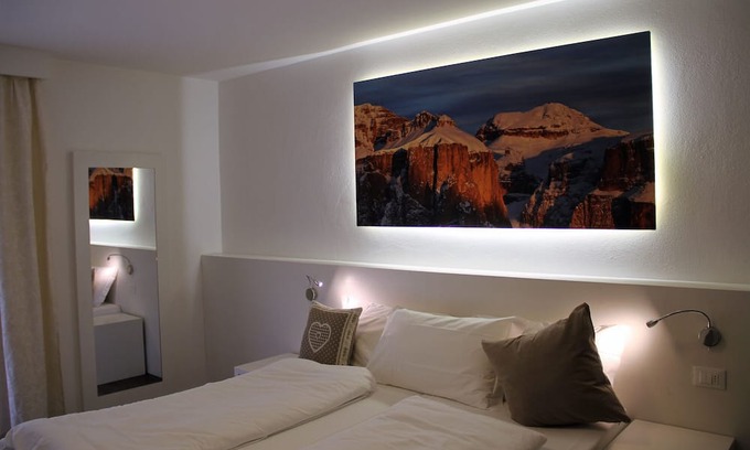Alba Bed & Breakfast | Bed and Breakfast 'Fedaia Joy' with Mountain View, Balcony and Wi-Fi