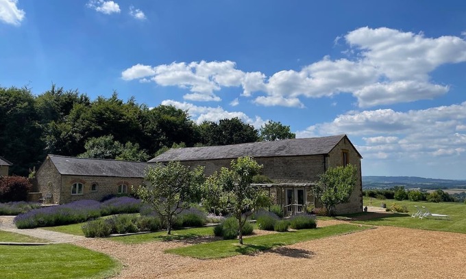 Whichford House | Cotswold Country Estate - stunning gardens and countryside views.