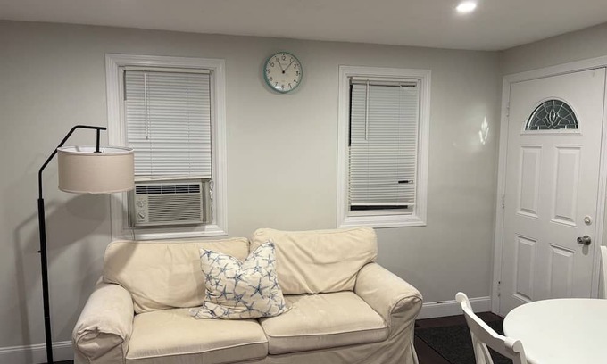 Weymouth Apartment | Only 20 minutes from boston/Guesthouse right off the exit , close to everything