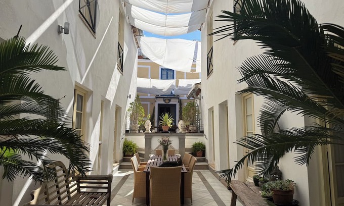 Pizarra House | Back house in Andalusian townhome in wonderful Pizarra with AC