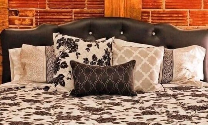 Fourmile Apartment | From 1951 Legacy to Modern Luxury: High End Boutique