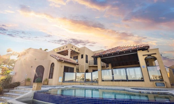 Paradise Point House | Modern 5BR Waterfront Escape Balcony & Dock Access