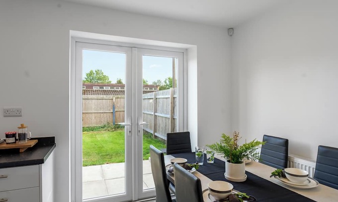 St Helens House | St Helens Near Haydock Park Racecourse, Free Parking