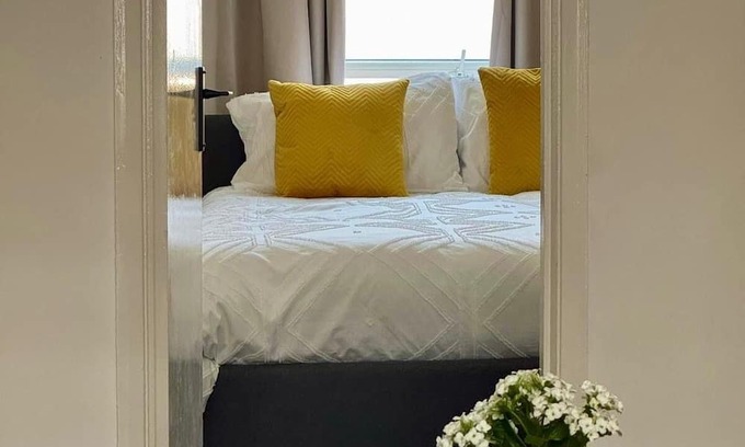 Brownswood Apartment | Duplex studio near Emirates Stadium