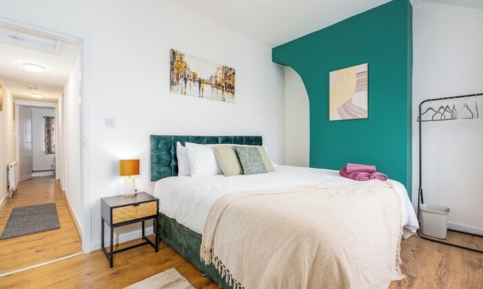Ridgeway House | Modern 3 bed perfect for contractors and families