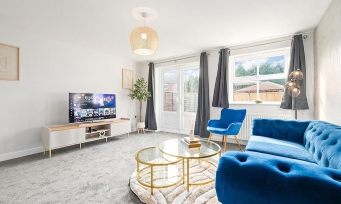 Market Rasen House | Luxury large home | Parking | Garden | Sleeps 6